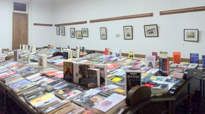 Novedades compradas por la Biblioteca mostradas durante el Acto del Centenario del Edificio